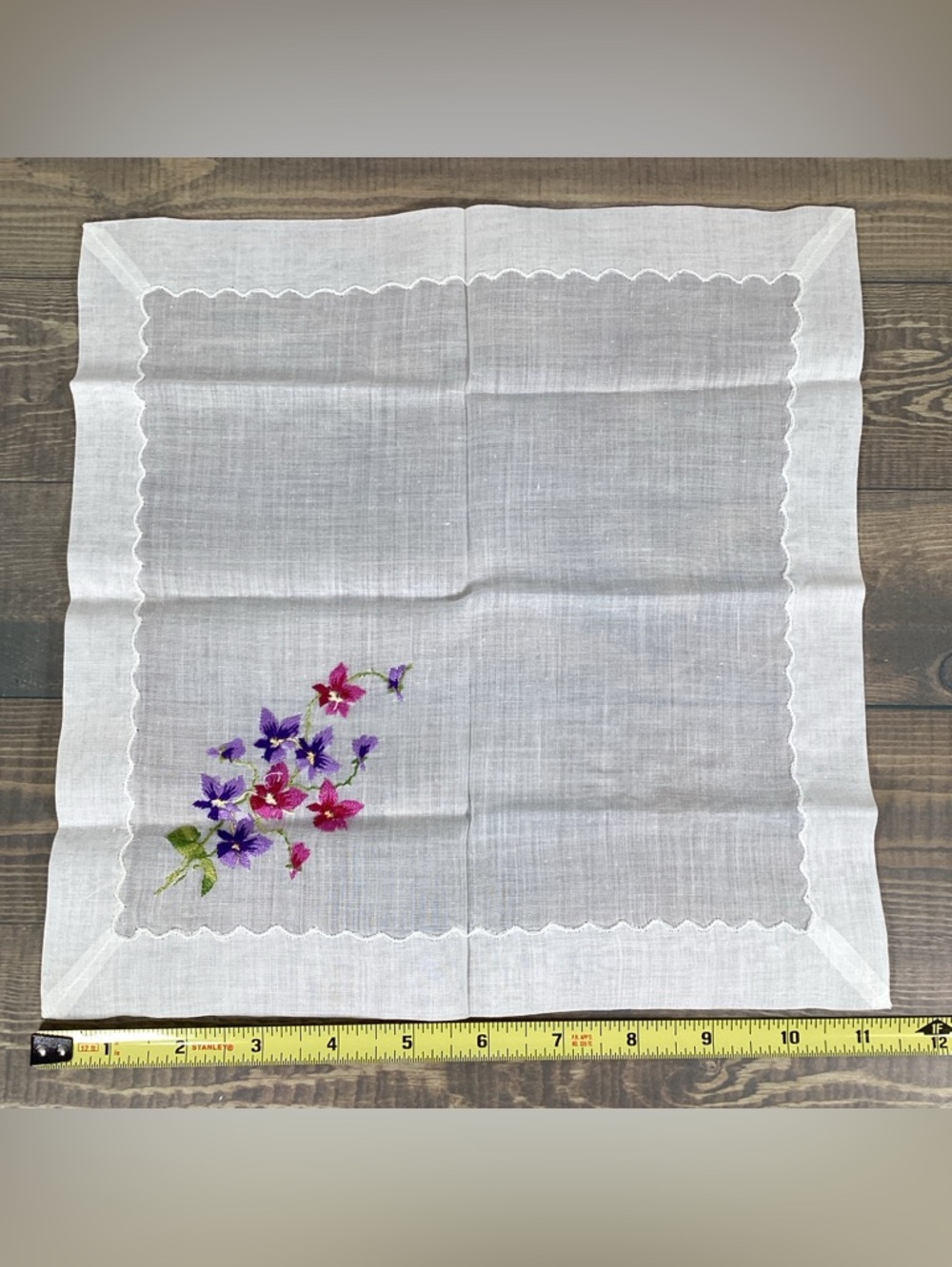 5 Vintage Lady’s Handkerchief Hankies Orange & Purples, White, Floral, Oriental - Picture 6 of 16